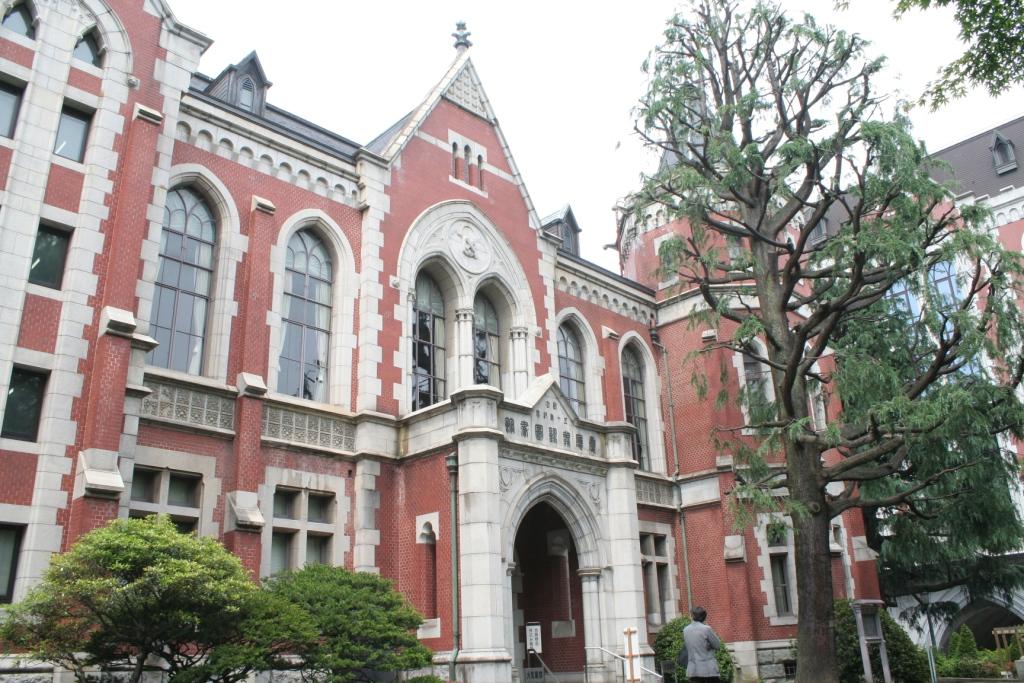 慶応義塾大学図書館 - 明治の時計塔（東京）