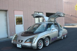 最高時速370キロの電気自動車「Eliica」