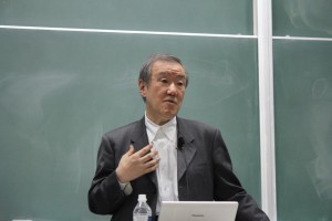 組織論について語る出口氏