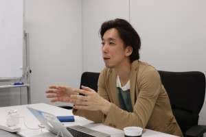 「自分自身をしっかり持って」と語る小川氏