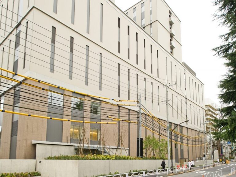 慶大病院に新病院棟が開設　新たな医療を目指す