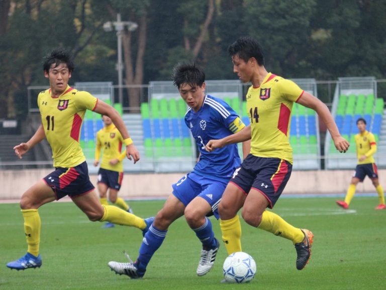 ［サッカー］リーグ戦、格上相手に快勝　二部残留が確定