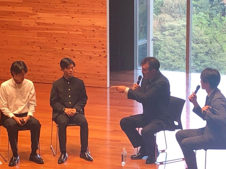 ラグビーと大義で挑むドラマ制作　「異端のすゝめ」福澤克雄氏、登壇