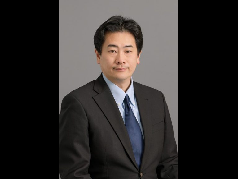 スマートモブが動かす政治　総合政策学部　土屋大洋学部長インタビュー