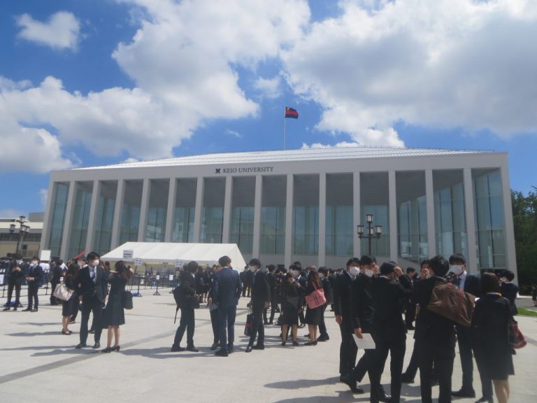 2020年度入学生の集い、1年半越しに開催　アリーナ席がほぼ満席となる盛況に