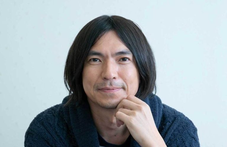 《600号記念 project－走り続ける『塾員』特集》ふかわりょうさん─自分なりのスタイルで無理なく永続的に続けるということ