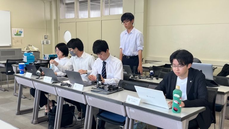 塾生議会の様子